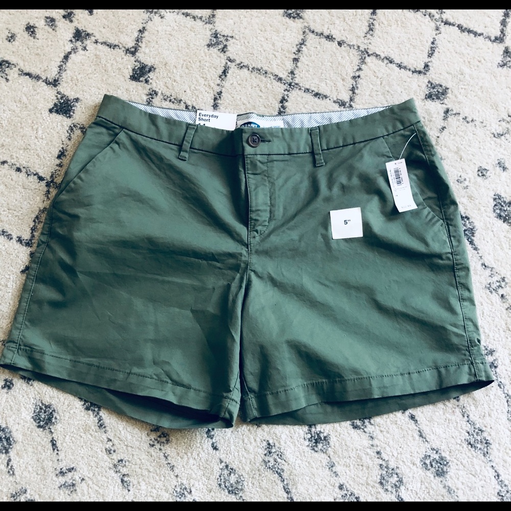 Old Navy Everyday Women’s Shorts